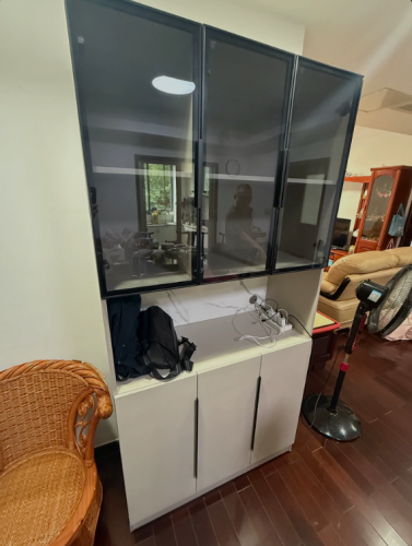 Tủ Trang Trí Cánh Kính Hiện Đại Cho Phòng Khách GH-56002