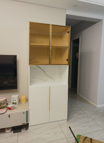Tủ Trang Trí Cánh Kính Hiện Đại Cho Phòng Khách GH-56002