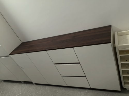 Tủ Trang Trí Nhiều Ngăn Hiện Đại Bằng Gỗ GH-56003
