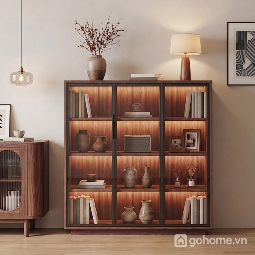 Tủ decor cánh kính nhiều tầng giúp không gian gọn gàng và sang trọng