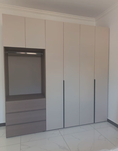 Tủ Quần Áo Có Khoang Treo Đồ Mở Và Ngăn Kéo Tiện Lợi GH-13094