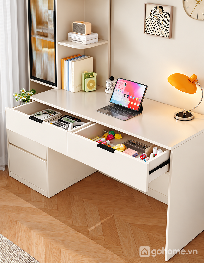 Kệ sách và ngăn kéo giúp phân loại đồ dùng