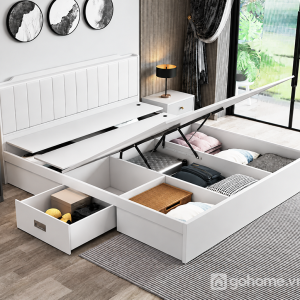 Khoang chứa đồ rộng giúp phân loại vật dụng rõ ràng
