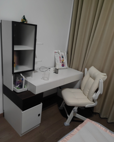 Bàn Học Liền Tủ Kính Trang Trí Có Ngăn Kéo GH-72061